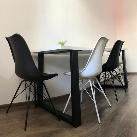 Апартаменты Max Apartament Брашов Экстерьер фото